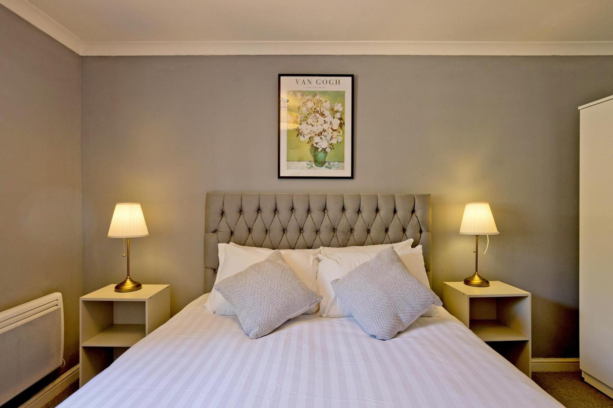 לונדון Imperial Meridian Place Apartment מראה חיצוני תמונה