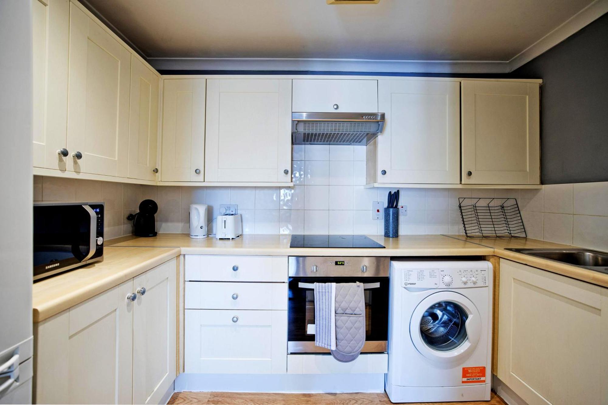 לונדון Imperial Meridian Place Apartment מראה חיצוני תמונה
