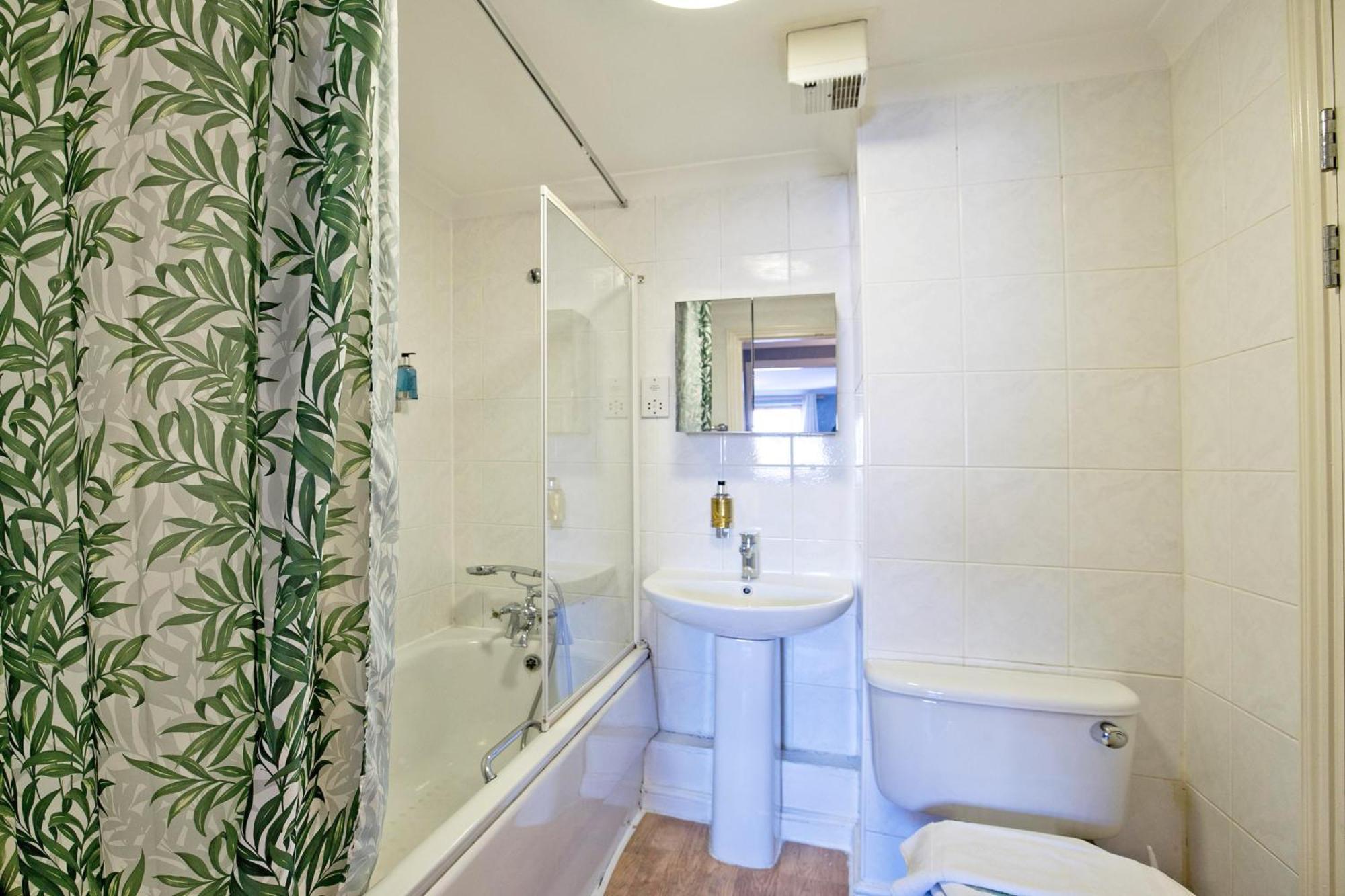 לונדון Imperial Meridian Place Apartment מראה חיצוני תמונה